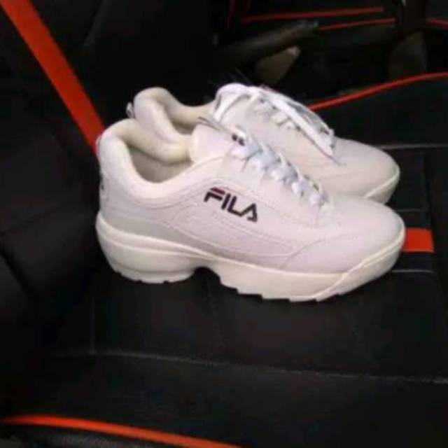 fila replika