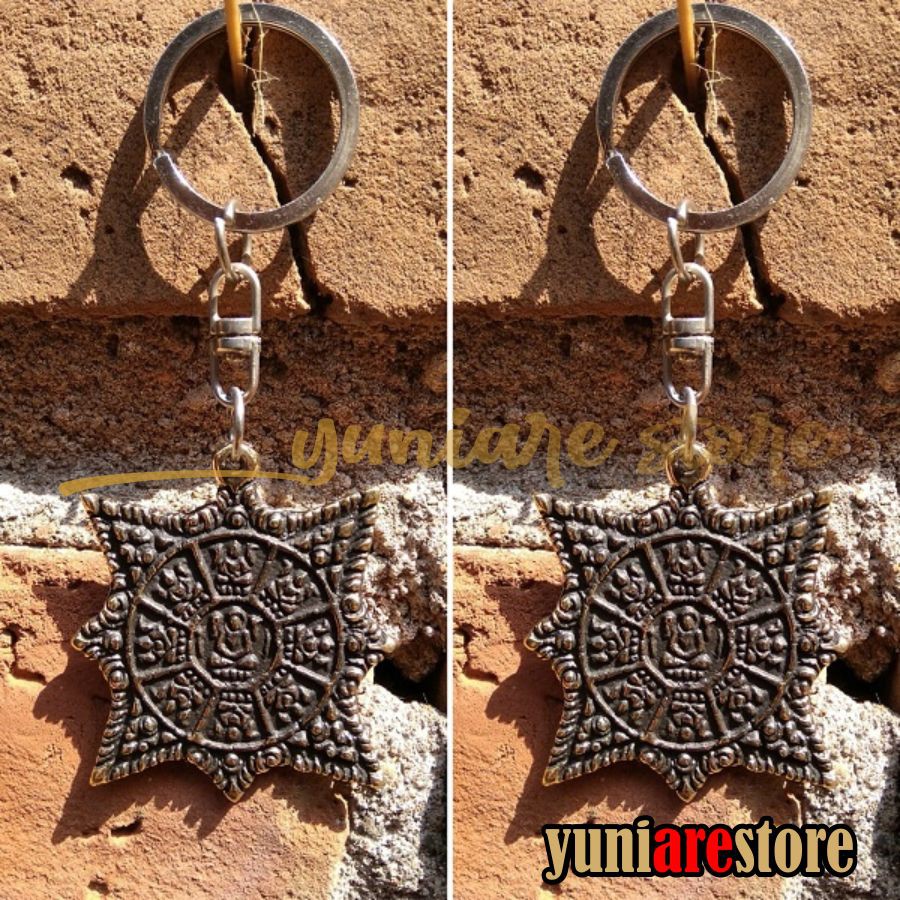 Gantungan Kunci Bentuk Lambang Surya Majapahit Kuningan Keychain Murah