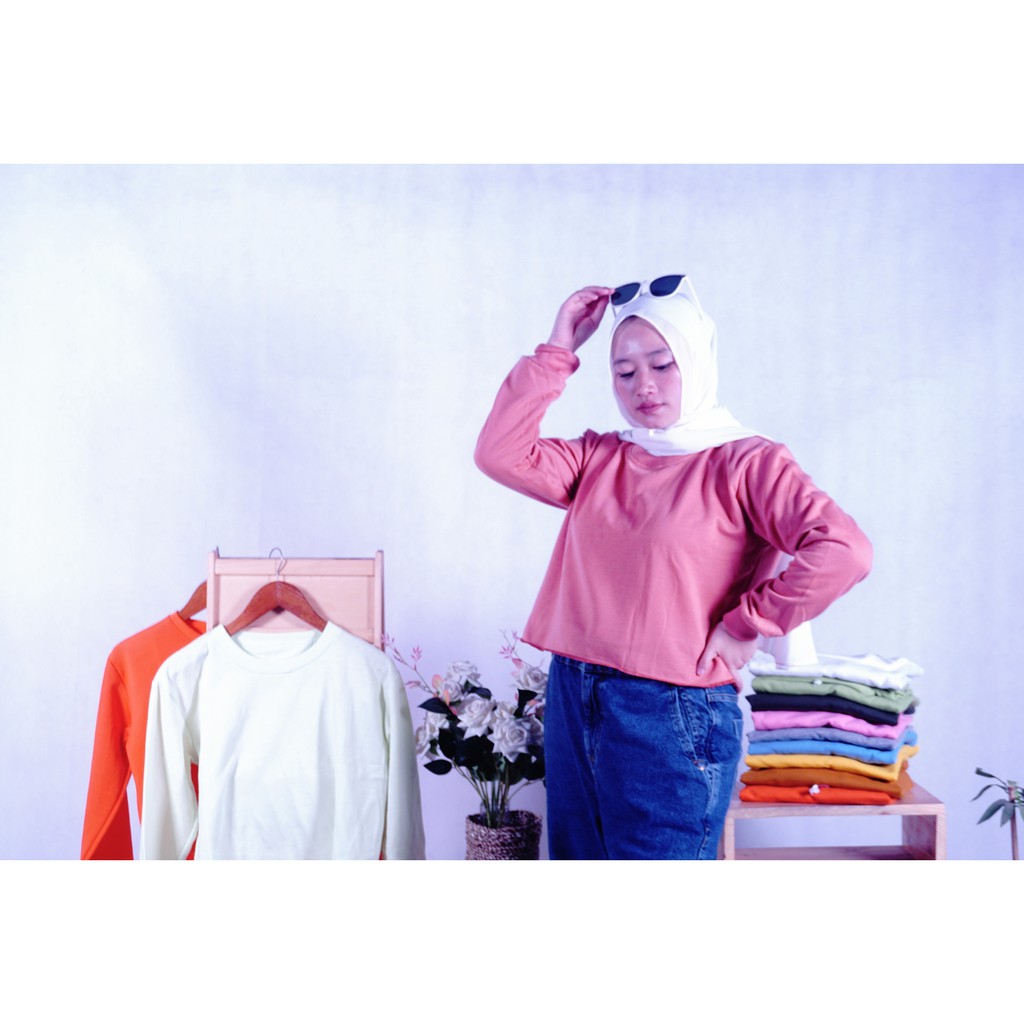 BASIC CROOP SWEATER 20 WARNA  KOREAN STYLE