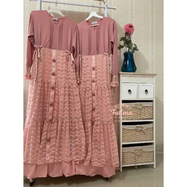 By Fatima syari : suhaa lace dusty pink dress