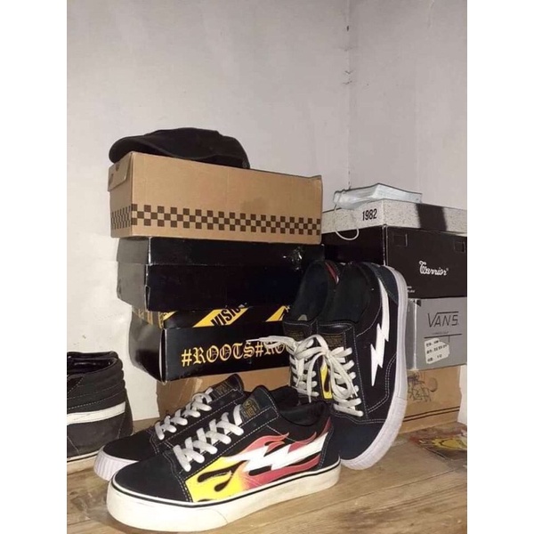 Sepatu Word Division