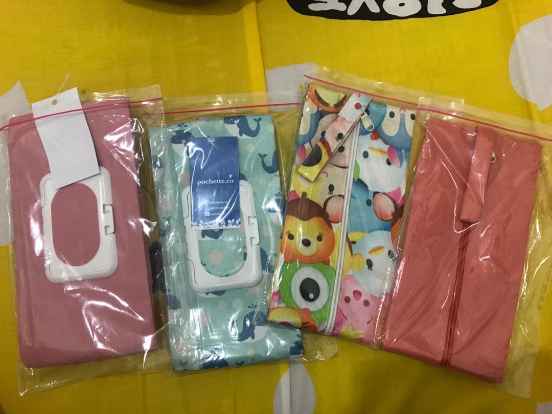 Tissue Pouch 3 In 1 Flip New Normal Anti Virus Premium (tissue Kering, Tissue Basah, Handsanitizer)