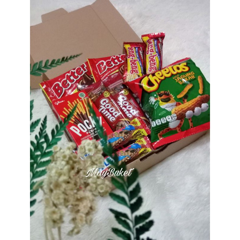 

READY STOCK GIFT BOX SNACK HADIAH KADO HAMPERS WISUDA BIRTHDAY ANNIVERSARY SIDANG GIFT BOX SET