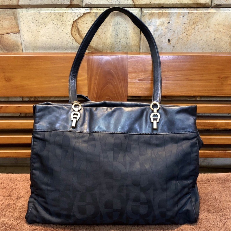 tas aigner original second preloved branded authentic parasut dan kulit asli