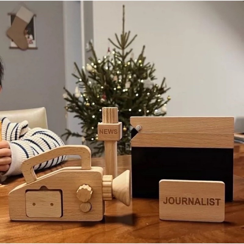 wooden reporter play set journalist pretend plays mainan menjadi pewancara jurnalis - kado anak