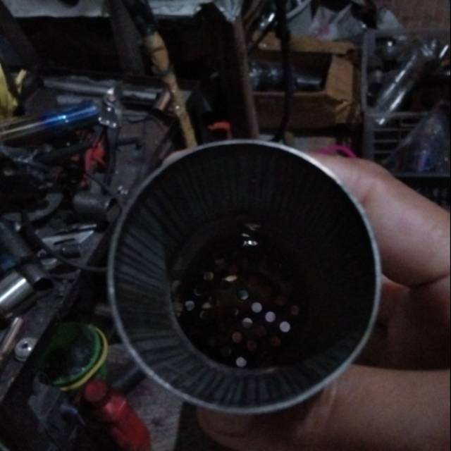 Peredam suara knalpot motor