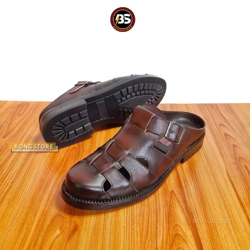 Sepatu sandal selop pria sepatu sandal berlubang sandal selop pria kulit asli sandal selop pria kasual sepatu selop pria kekinian terbaru sandal pria dewasa selop sepatu sandal pria slide kasual berlubang unggulan sandal selop terbaru hits 2022