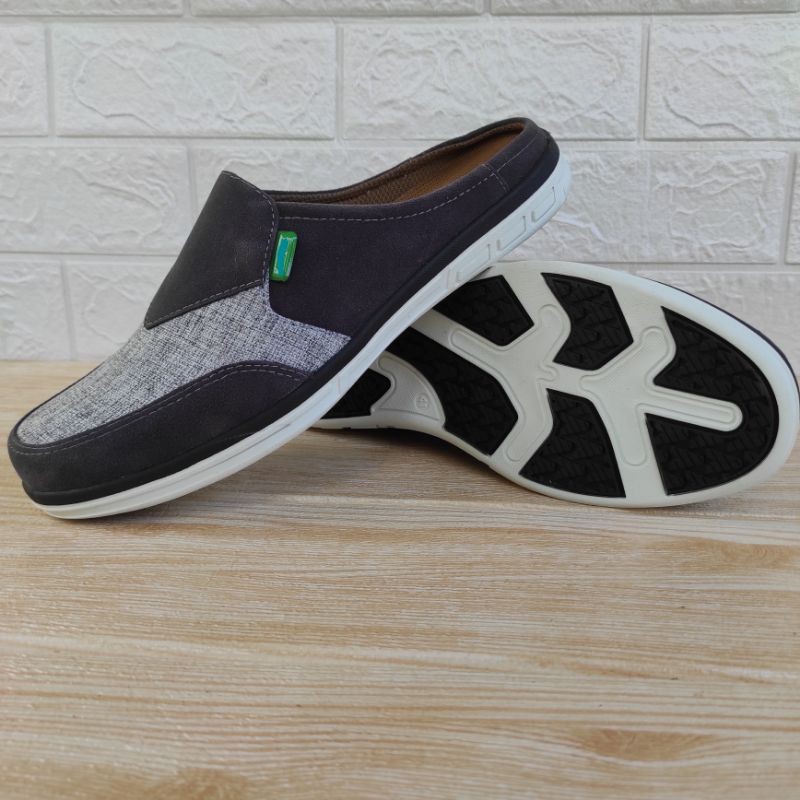 Bustong Pria Kulit Sintetis Premium Kasual Slip On Cowok Sol Karet Lentur Suede