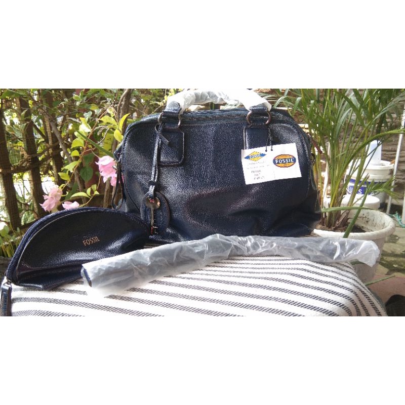 tas impor biru navi