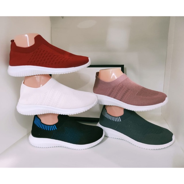 Sepatu Olahraga Wanita 2020 Baru Musim Gugur Berjalan Perjalanan Sol Lembut Lampu Lari Leisure Mesh