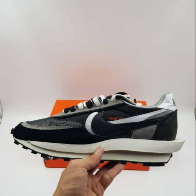 Sepatu Nike LD Waffle Sacai Black