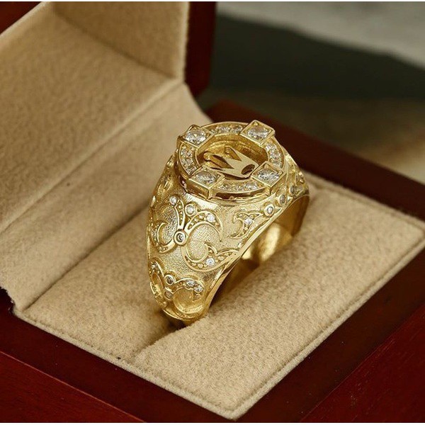 Cincin Berlian Berukir Mahkota Emas 18K Mewah Bergaya Pria