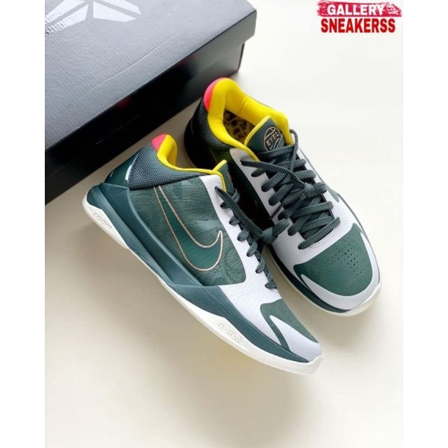 Sepatu NIKE Kobe 5 Protro EYBL