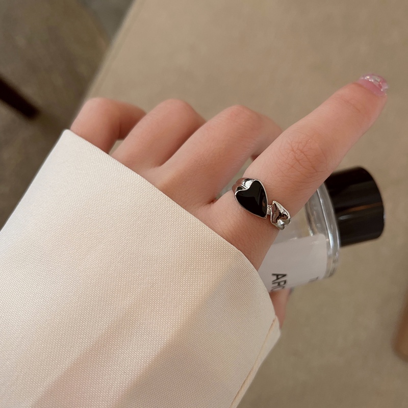 Cincin Bentuk Hati Gaya Retro Korea Untuk Aksesoris