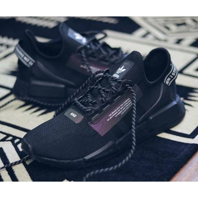 adidas nmd r1 v2 triple black