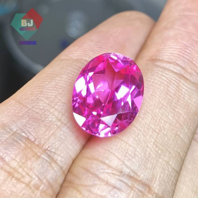 Batu Ruby King Merah siam Versi super  Light Pink Corundum 13 - 16 mm 9 Mohs