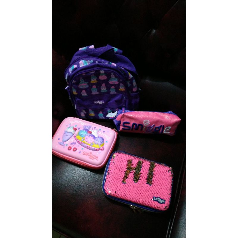 

tas smiggle