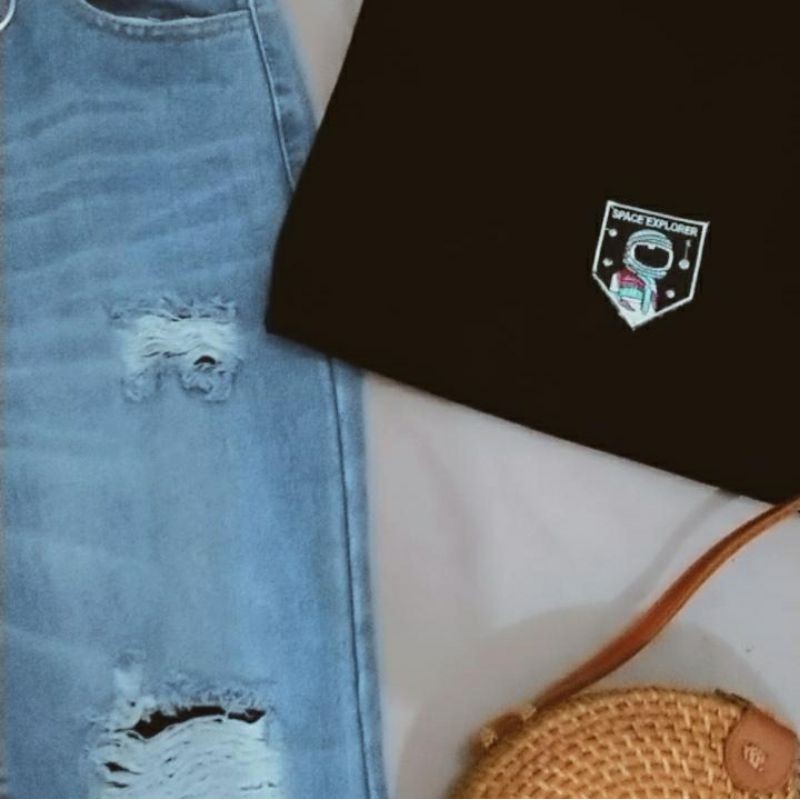 READY CREWNECK / SWEATER HITAM SPACE PLANET NASA