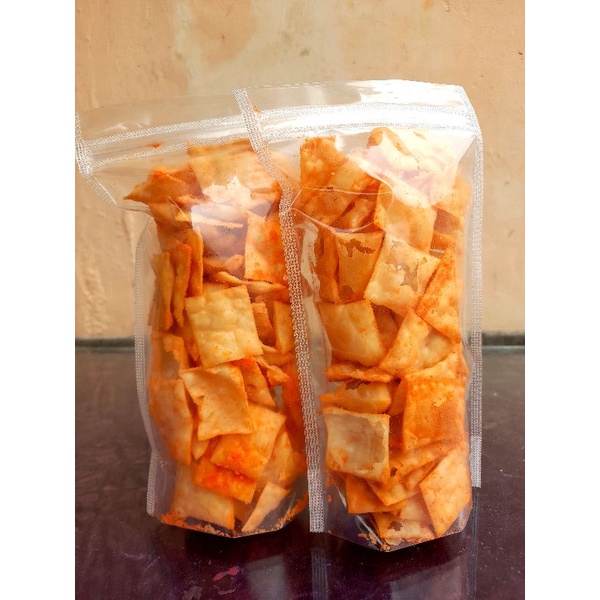 

CEMILAN KERIPIK PANGSIT RASA BBQ 100gr