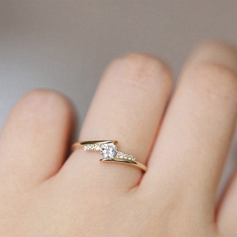 Cincin Wanita Hias Batu Cubic Zirconia AAA Warna Emas Untuk Pernikahan