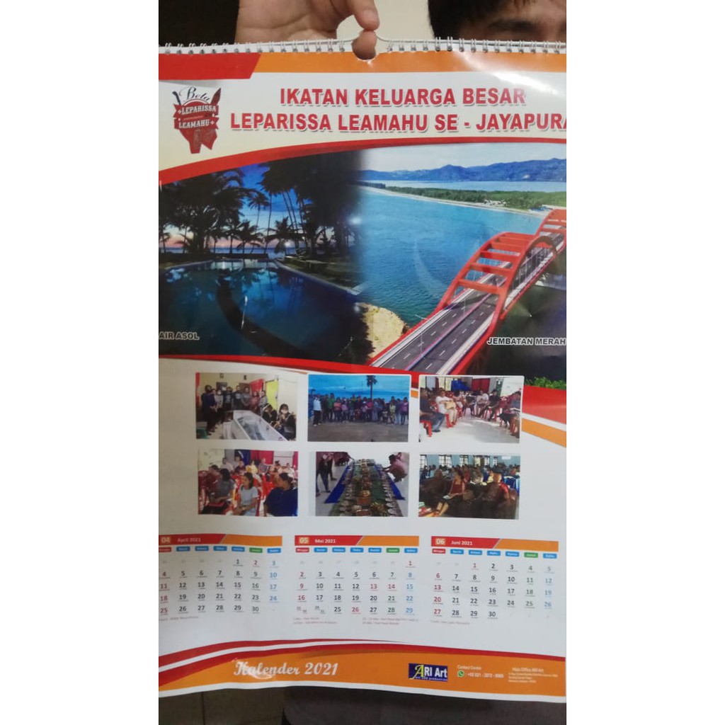 

Kalender Dinding