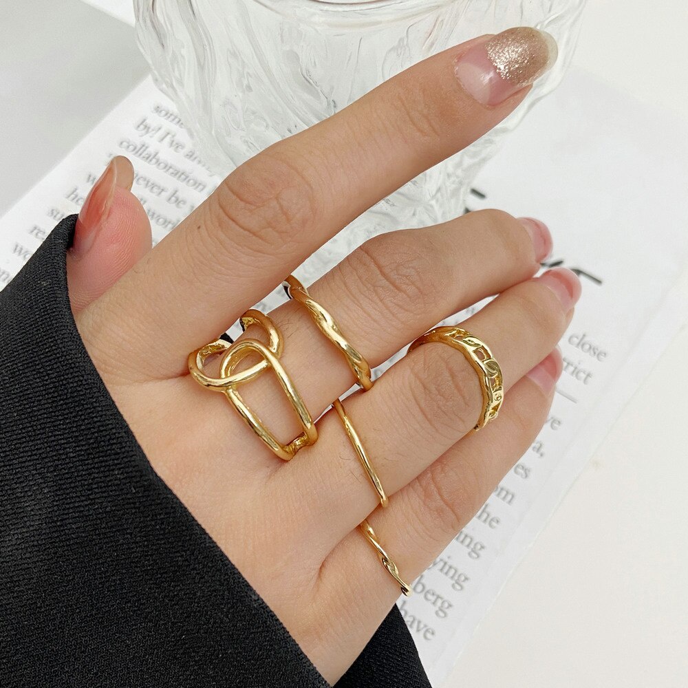 5pcs / Set Cincin Multilayer Model Terbuka Bahan Metal Warna Emas Gaya Retro Hip Hop Untuk Wanita