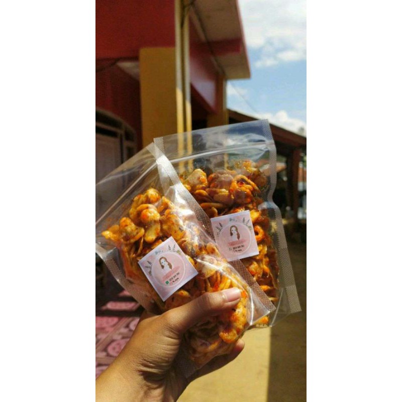 

Kerupuk seblak kering