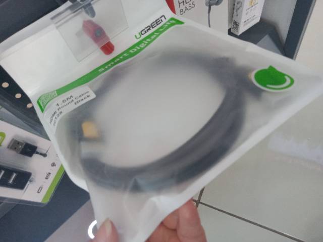 Kabel dan konektor HD101 untuk  Laptop ke proyektor
