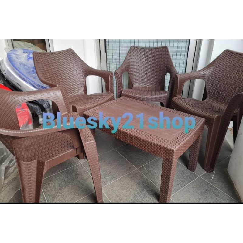 PAKET KURSI SANTAI 4 + MEJA TERAS PANJANG 1 PLASTIK MOTIF RATTAN OLYMPLAST