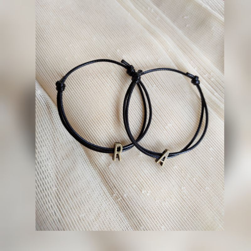 gelang couple inisial / gelang inisial / gelang couple / gelang tali