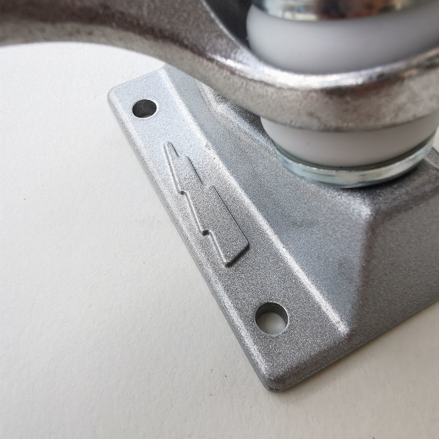 Truk THUNDER Dua Roda Ukuran 147mm Dengan Lampu Hollow