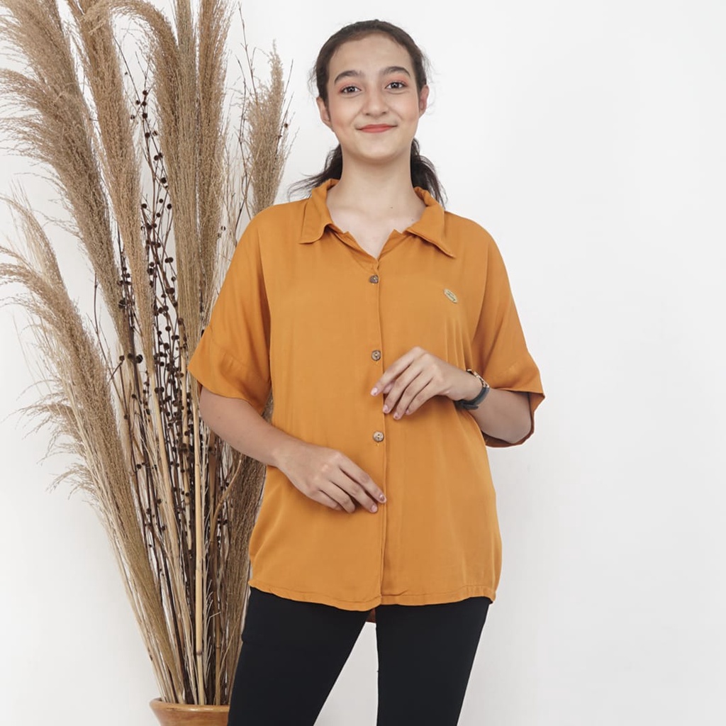 BAJU KEMEJA POLOS WANITA KEKINIAN /ATSAN POLOSAN WANITA /BAJU ATASAN POLOS KERJA WANITA / BAJU ATASAN CASUAL WANITA