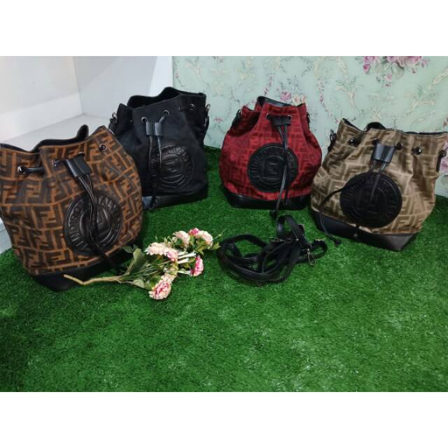 TAS SERUT FENDI IMPORT KOREA