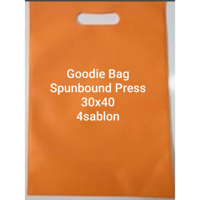 

Goodiebag spunbound press + sablon satu sisi dan satu warna tersedia warna merah biru orange