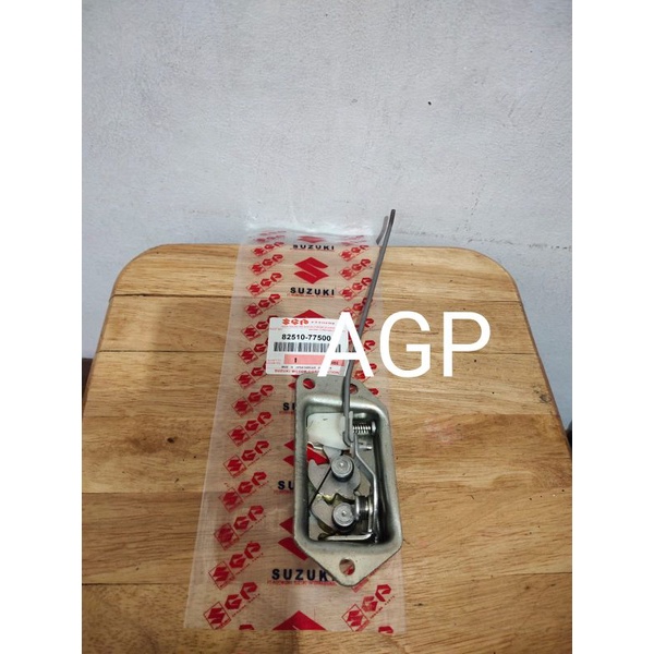 DoorLock Door Lock Bagasi Belakang Original Futura T120SS Mini Bus