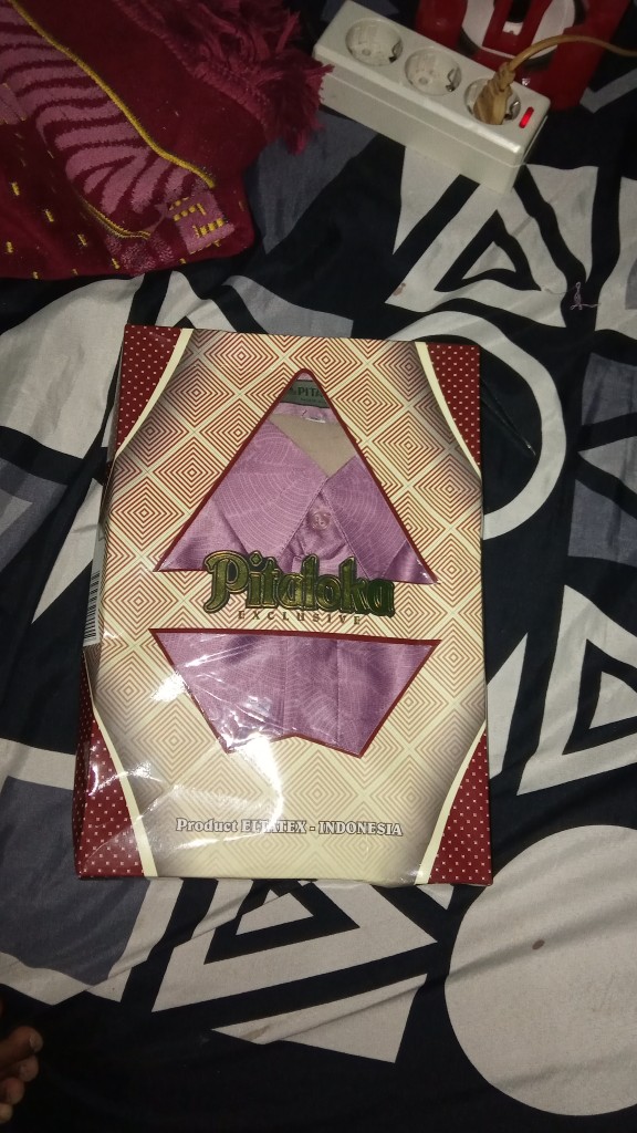 Kemeja Batik Semi Sutra Shyntetic Exclusive Puring Istimewa Pundak Pakai Busa