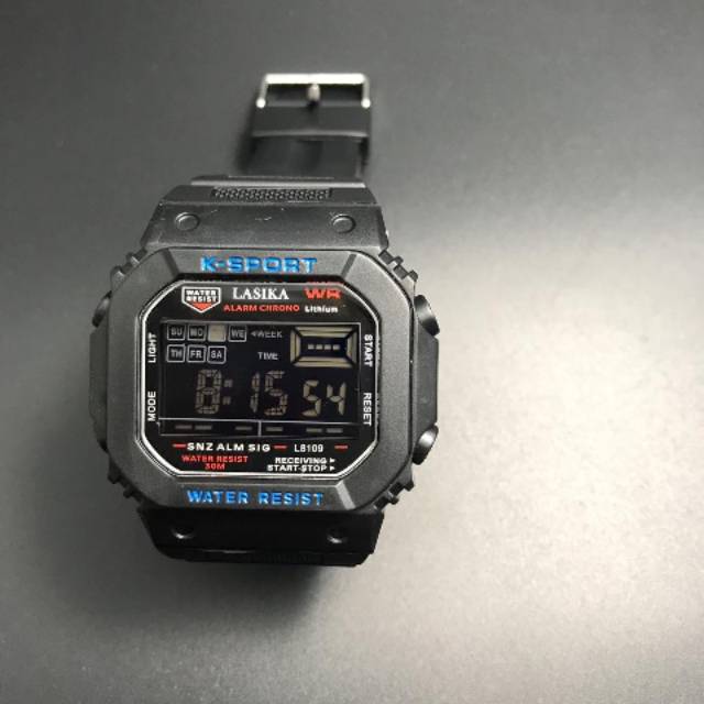 Jam tangan digital segi Sporty water Resist merk Lasika 8109