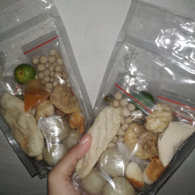 

BAKSO ACI HOT