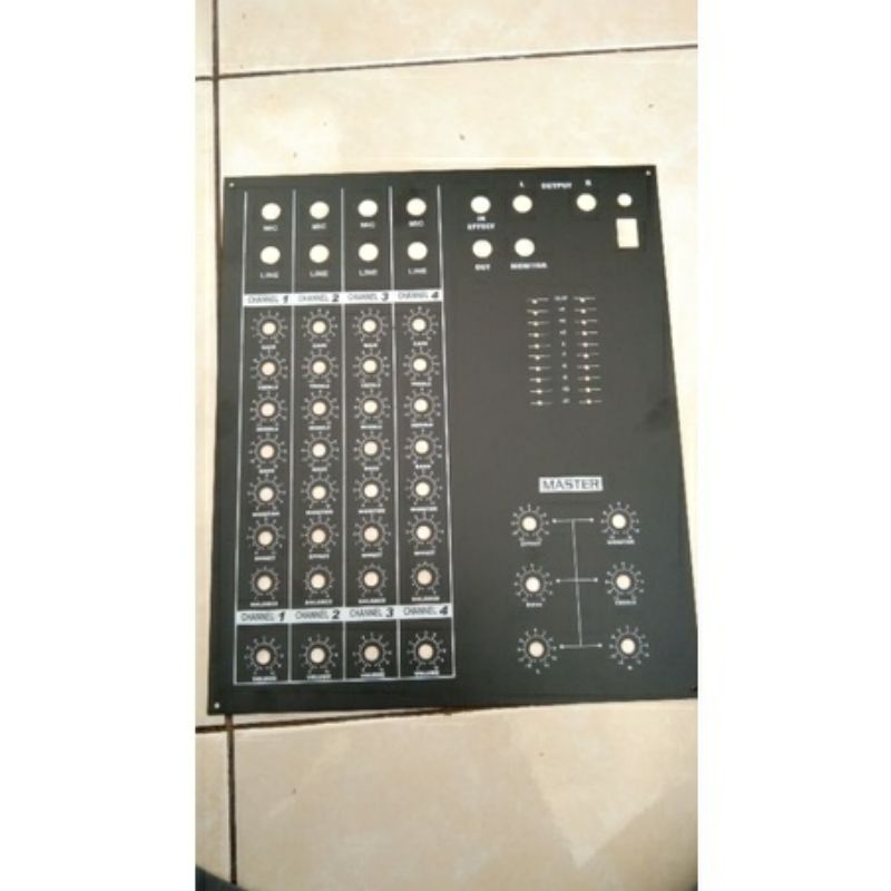 PLAT MIXER 4 CHANEL PANEL MIXER