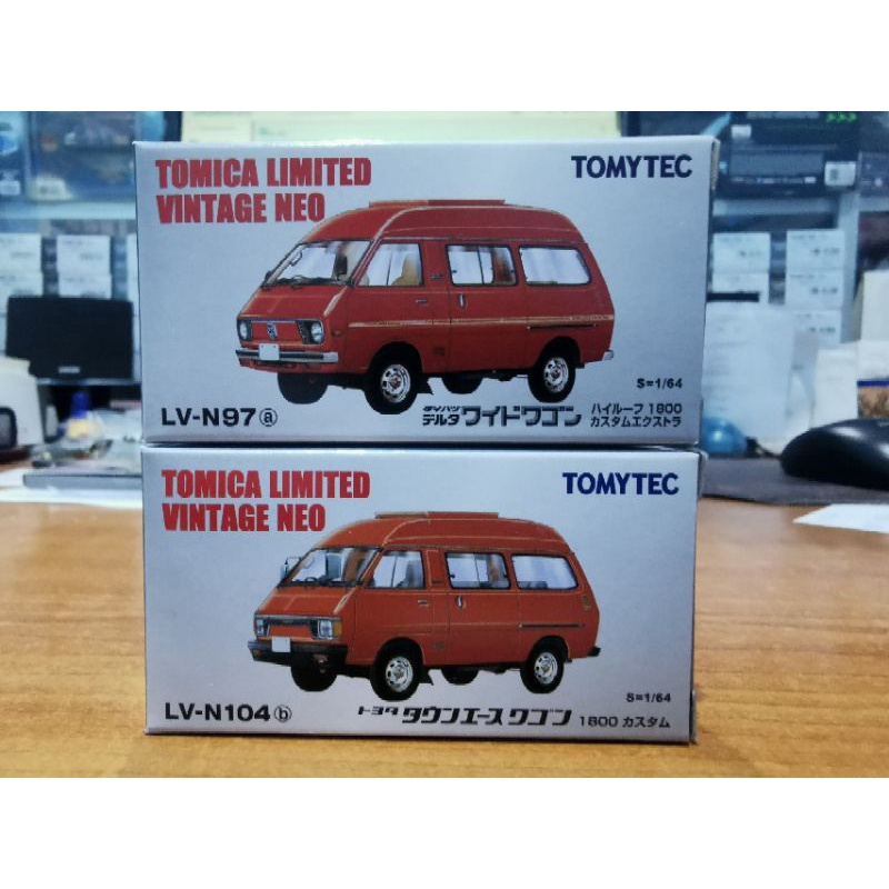 Daihatsu Delta Wide 97a & Toyota Town Ace 104b WAGON by Tomica Limited Vintage Neo