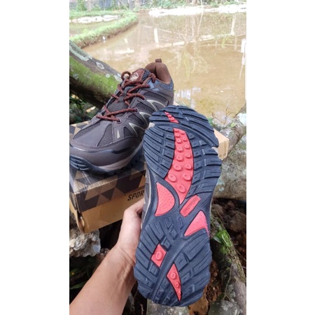 SEPATU HIKING SPOTEC