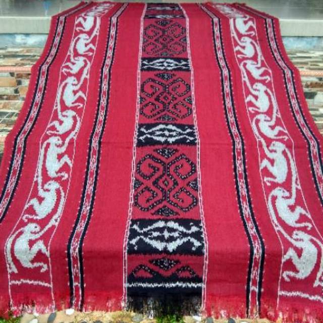 *TENUN BLANGKET  KELINCI :*orderr 2 pcs Free kain tenun Ikat kepala 1 pcs Ramdom