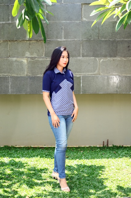 Loyal Kaos Polo Batik Navy Modern Wanita M L XL XXL