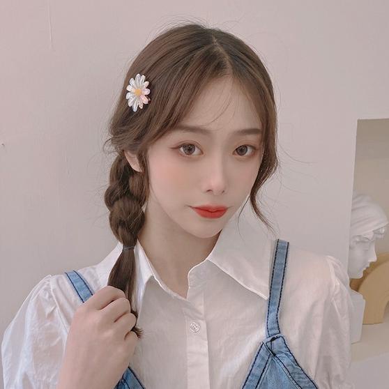 Aksesoris Jepit Rambut Bentuk Bunga Daisy Hati Bulan Aksen Berlian Imitasi Gaya Mori Untuk Wanita