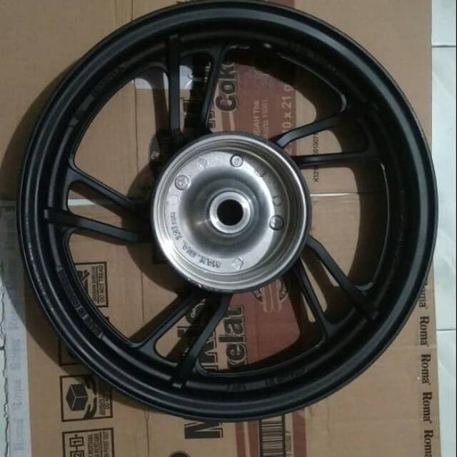 Velg pelek belakang ori new vario 150