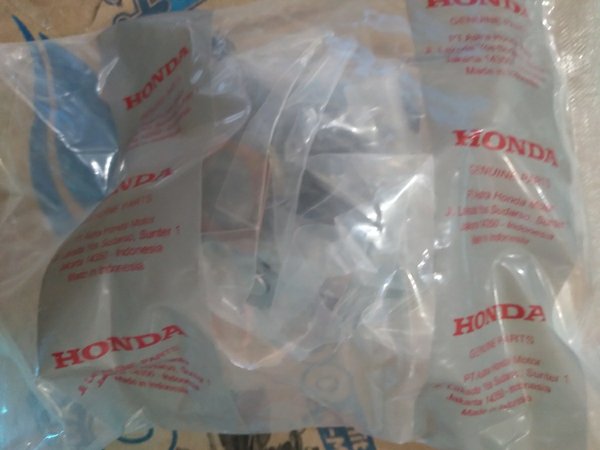 KUNCI KONTAK SUPRA FIT NEW SILVER BENTUK BULAT 35010-KTL-690