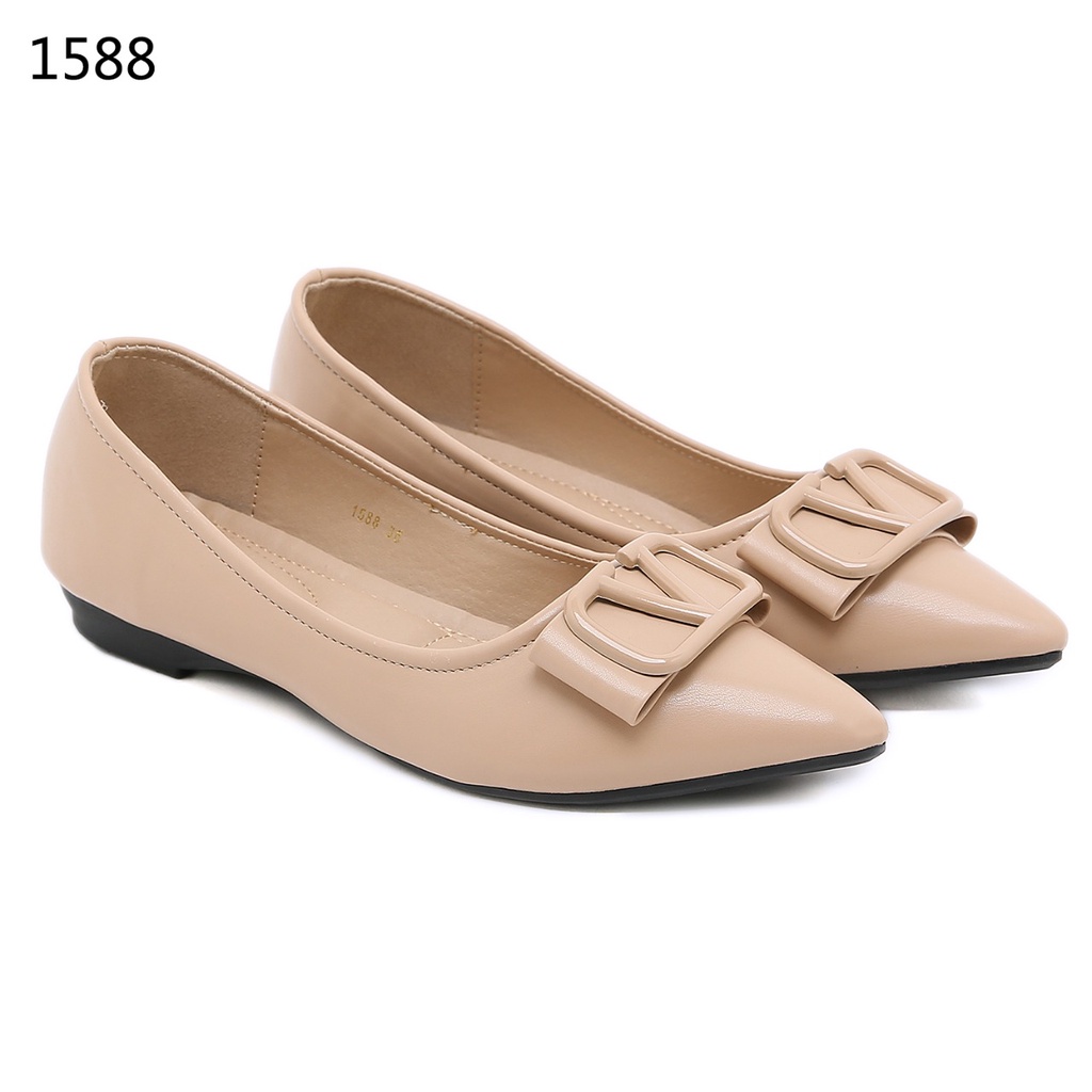 V VLOGO Buckle Shoes #1588