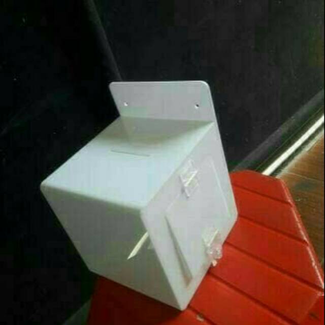 

Acrylic Kotak Amal