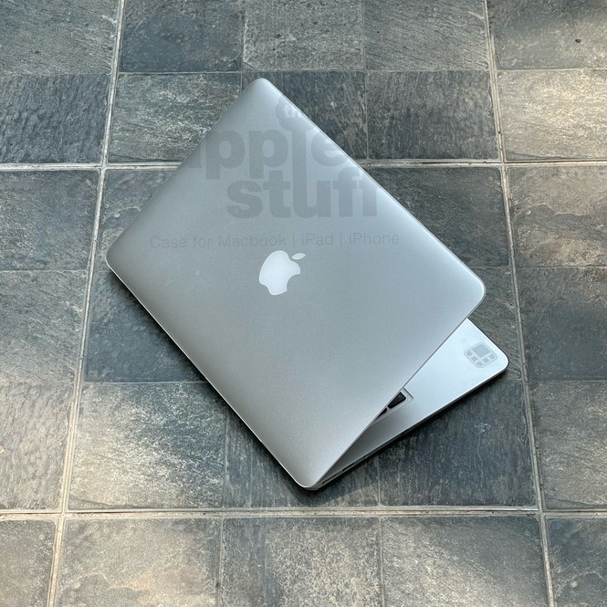 MacBook Case  FOG SHELL Translucent