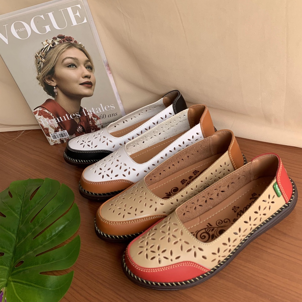 (HARGA PROMO = PACKING TANPA KARDUS) LASER 2WARNA  1 sepatu cewek terlaris flat shoes Sandal Slop Slip On Wanita Sandal Cewek  SLIP ON WANITA TERBARU KEKINIAN FLATSHOES KOREAN STYLE SEPATU CEWEK SLIPON FLAT SHOES CASUAL SANTAI RAMADHAN SALE FLATSHOES